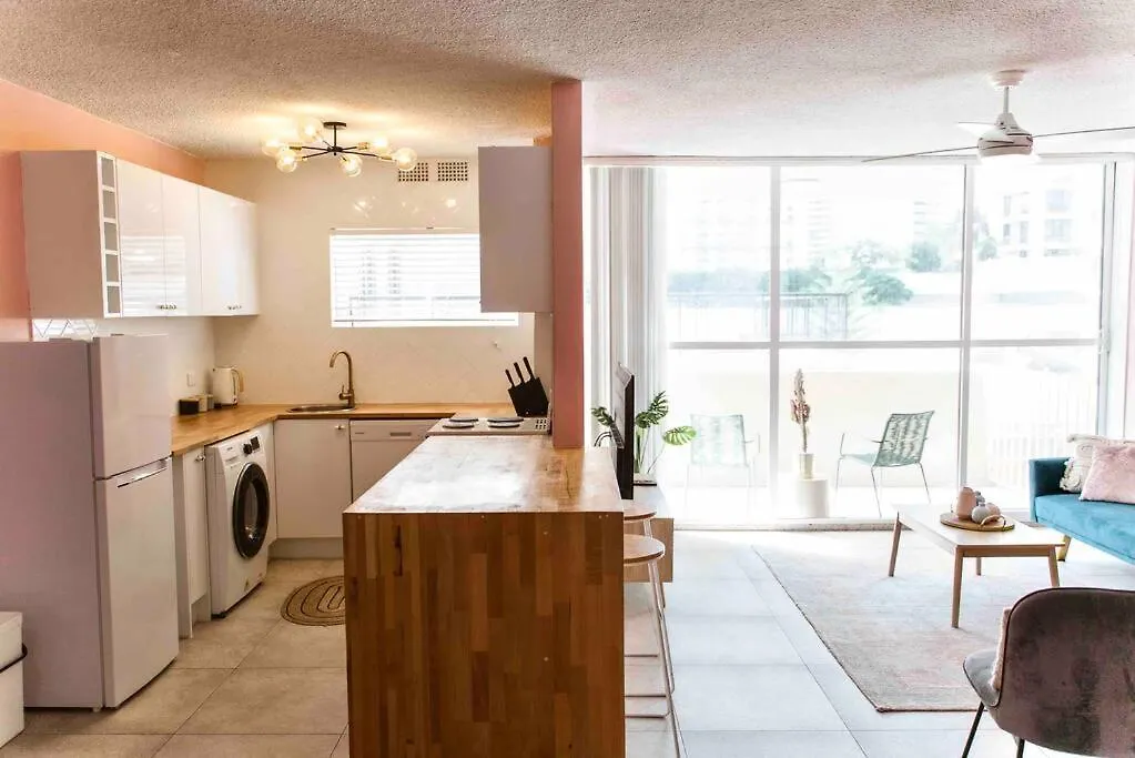Apartment Paradise 31 - Pink Oasis In The Heart Of The Gc Gold Coast