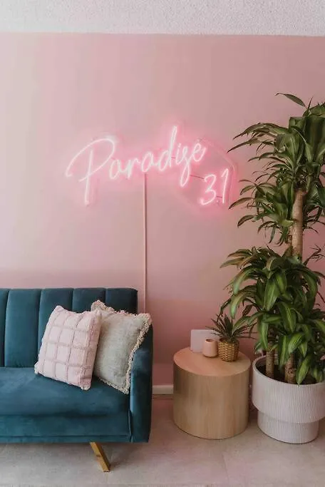 Paradise 31 - Pink Oasis In The Heart Of The Gc Gold Coast