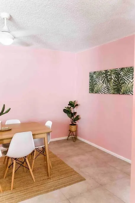 Apartment Paradise 31 - Pink Oasis In The Heart Of The Gc Gold Coast Australia