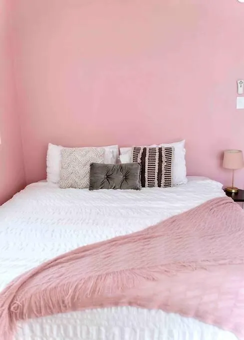 Paradise 31 - Pink Oasis In The Heart Of The Gc Gold Coast Australia